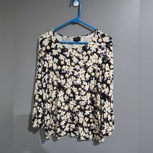 J Jill Wearever Collection Women's Black Floral Long-Sleeve Scoop Neck Top SZ M